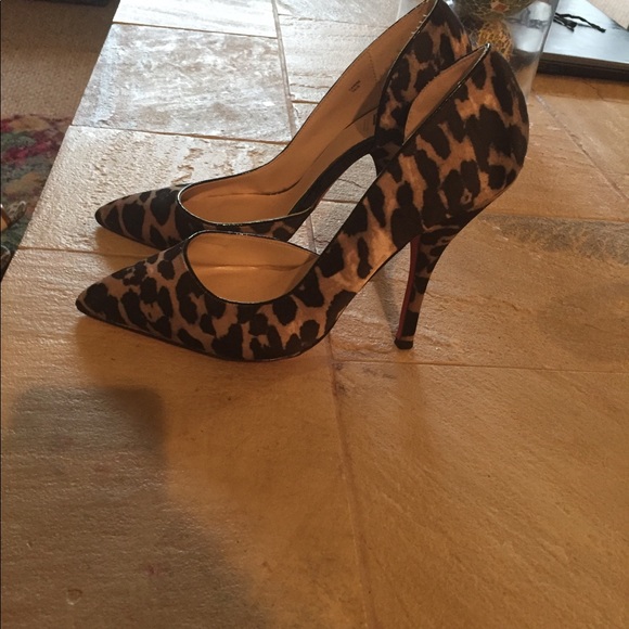 Heels - Picture 2 of 2